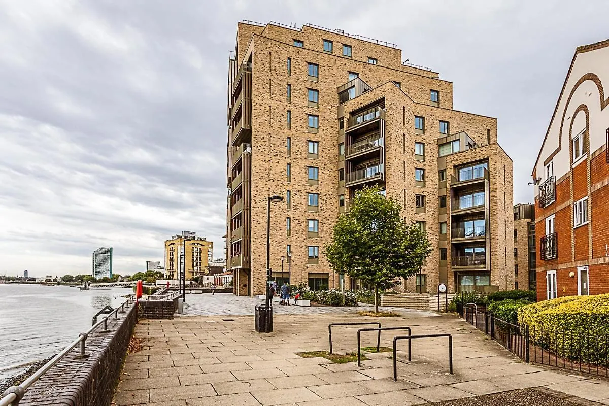 Stunning Surrey Quays Flat Apartment London United Kingdom