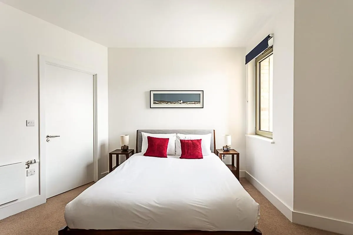 Stunning Surrey Quays Flat Apartment London United Kingdom