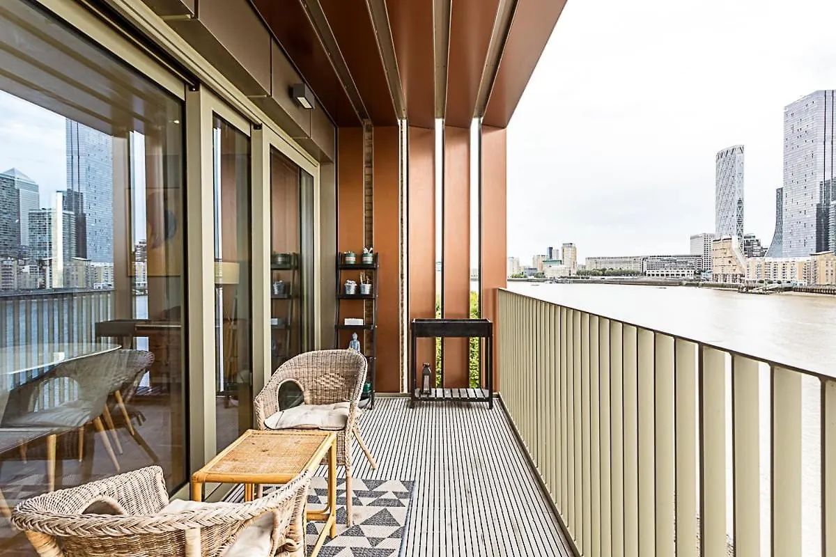Stunning Surrey Quays Flat Apartment London United Kingdom