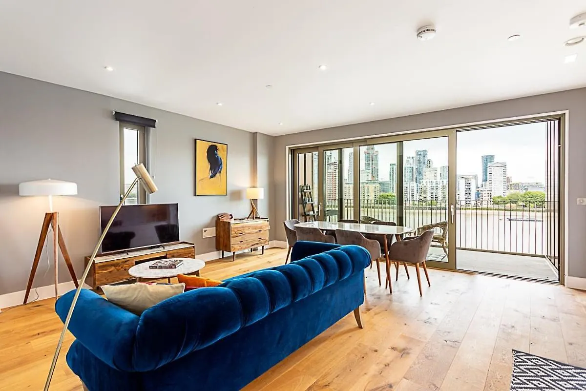 Stunning Surrey Quays Flat location